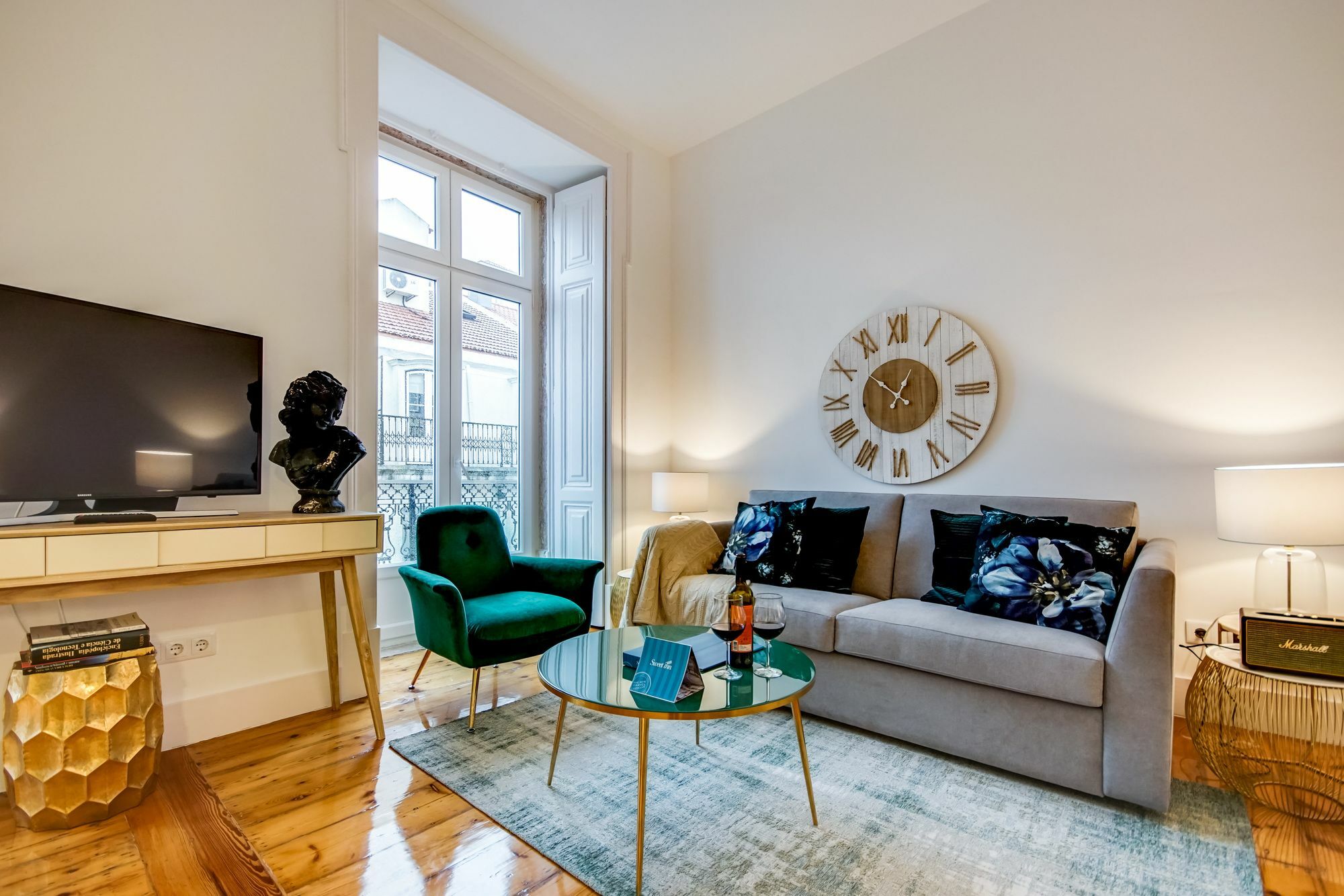 Sweet Inn Apartment - Chiado Luxury Лиссабон Экстерьер фото