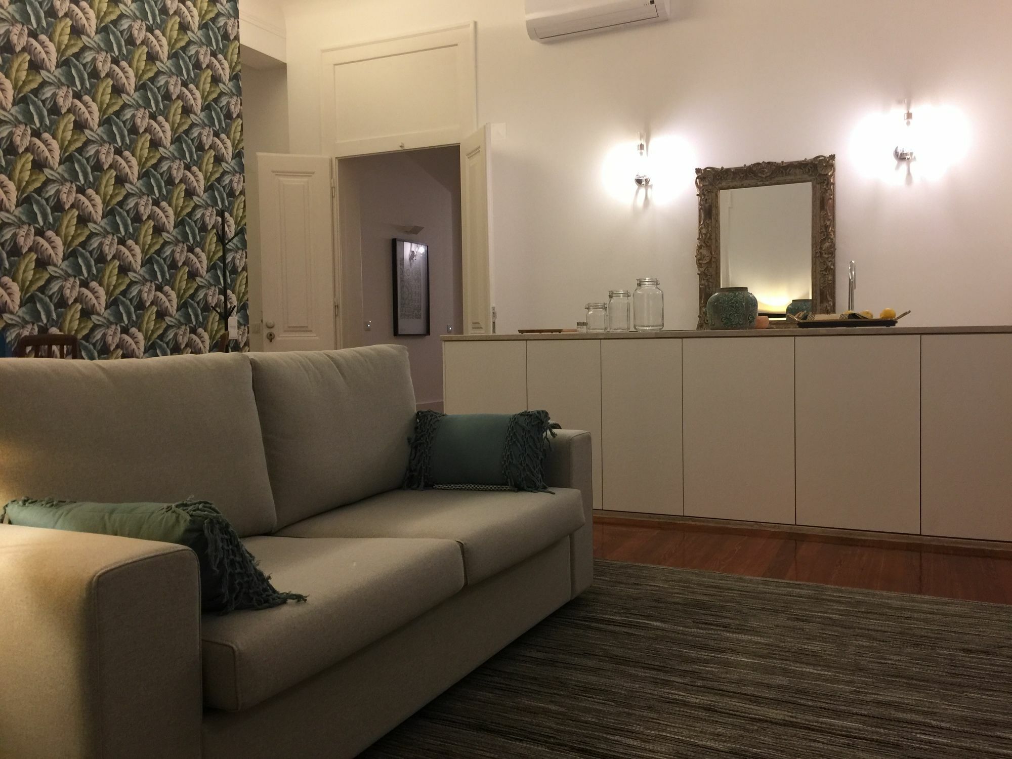 Sweet Inn Apartment - Chiado Luxury Лиссабон Экстерьер фото